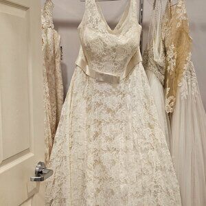 Wedding dress plus size